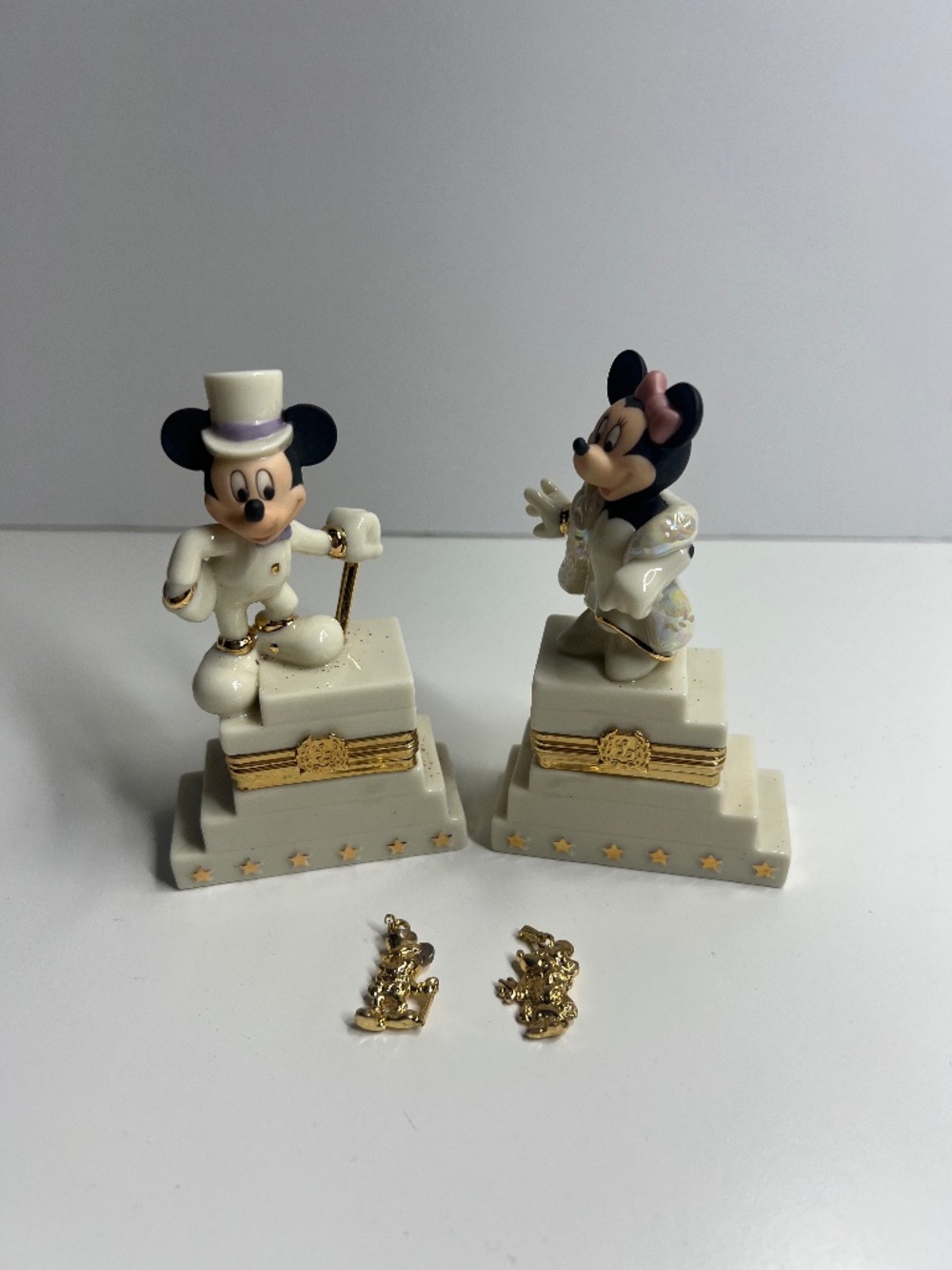 Lenox Disney Mickey & Minnie 75th Anniversary Trinket Box Pair with Charms 24K